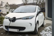 深度解析特斯拉網(wǎng)站流量分析圖，揭秘電動車巨頭的網(wǎng)絡影響力