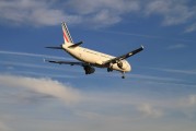關(guān)注！C919飛機(jī)今晚交付！中航系應(yīng)聲大漲，國防軍工ETF（512810）逆市漲1.18%終結(jié)8連陰！