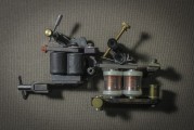 LED燈泡更換的正確步驟是什么？如何確保更換過程中的安全？