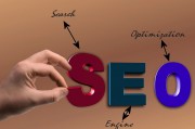 SEO設(shè)置在網(wǎng)站優(yōu)化中占有重要的地位。本文將從不同方面解析SEO設(shè)置的必要性，并提供一些基本的SEO設(shè)置策略。，提高網(wǎng)站排名，理解并實踐SEO設(shè)置的關(guān)鍵因素與策略