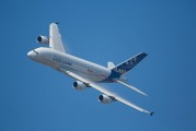 越捷航空正洽談?dòng)嗁徏s100架空中客車飛機(jī)