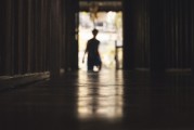 夢(mèng)魘之影，被壞人抓住的驚魂夜