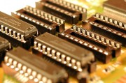 美國宣布對筆記本電腦、智能手機、集成電路等豁免征收“對等關(guān)稅”