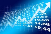 期貨市場(chǎng)的結(jié)算機(jī)制是什么？這種機(jī)制對(duì)投資者的交易策略有何影響？