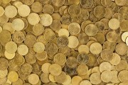 如何選擇可靠的黃金市場(chǎng)投資來(lái)源？這些投資源如何影響投資決策？