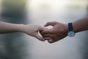 夢(mèng)到朋友死亡的心理解析與應(yīng)對(duì)策略，夢(mèng)到朋友死亡的心理解析與應(yīng)對(duì)策略