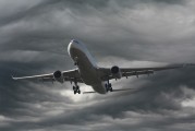 吉祥航空:上海吉祥航空股份有限公司關(guān)于差異化分紅事項(xiàng)之專(zhuān)項(xiàng)法律意見(jiàn)書(shū)的更正及致歉公告