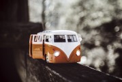 駕駛過程中剎車失靈時應如何應對？應對措施有哪些注意事項？