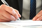 如何評估徽商期貨的？這種評估如何影響選擇？