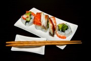 夢(mèng)到吃飯的寓意與解讀，夢(mèng)到吃飯的寓意與解讀