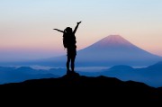 女人夢到井，深邃的夢境與內(nèi)心的探索