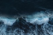 夢中的海洋之旅，海上大風大浪的奇幻之旅