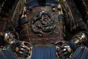 鎧甲勇士手游免費(fèi)下載，讓你暢享戰(zhàn)斗樂趣，鎧甲勇士手游，一款集策略、競(jìng)技和休閑于一體的手機(jī)游戲！