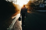 夢回童年，一次時(shí)光的穿越之旅，夢回童年，時(shí)光穿越之旅的回憶之旅