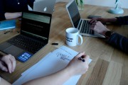 合伙企業(yè)怎么注冊(cè)，怎樣在合伙企業(yè)中注冊(cè)？步驟和需要的文件