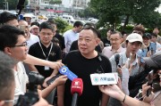 連發(fā)11條動(dòng)態(tài)！于東來發(fā)聲：大家不要擔(dān)心我，若干年后，胖東來不是什么傳奇也不是神話
