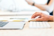 提升惠州企業(yè)網(wǎng)站SEO排名的專業(yè)公司，專業(yè)的企業(yè)網(wǎng)站SEO優(yōu)化服務(wù)商，提升惠州網(wǎng)站排名的關(guān)鍵因素