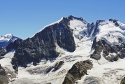 夢(mèng)到白雪滿地的寓意與解讀，夢(mèng)到白雪滿地的寓意與解讀