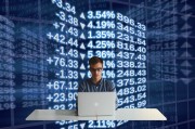 邱曉華：預(yù)計(jì)四季度經(jīng)濟(jì)增長有可能達(dá)到4.8%，甚至不排除接近5%