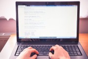 打開(kāi)XP注冊(cè)表的方法，快捷鍵操作，如何使用Ctrl+Shift+Esc快速打開(kāi)并關(guān)閉XP注冊(cè)表