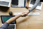 揭秘QQ注冊(cè)時(shí)間查看方法，輕松了解你的QQ年齡！揭秘QQ年齡查詢技巧，一招掌握你的QQ歷史！