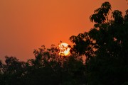 夢(mèng)中邂逅——與認(rèn)識(shí)的人相遇，夢(mèng)中邂逅，與舊識(shí)的意外重逢
