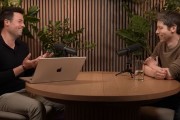 Sam Altman最新訪談：AI將發(fā)現(xiàn)新科學(xué)，未來AI伴侶無處不在，人形機(jī)器人街頭漫步