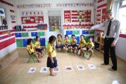 幼兒益智小游戲，讓學(xué)習(xí)無處不在，小助手，寶寶成長路上的益智游戲大集合