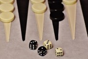 海量五子棋游戲盡在手機(jī)上，只需一部手機(jī)，隨時(shí)隨地享受五子棋的樂(lè)趣！