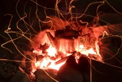 免費(fèi)大作游戲，打開一個(gè)全新的電子游戲世界，輕松娛樂，享受無需付費(fèi)的游戲體驗(yàn)