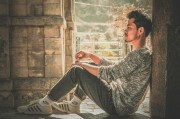 夢(mèng)中驚醒，朋友向我借錢