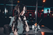夢中的裸露之謎，我為何夢見自己沒衣服穿？
