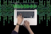 搭建HTML5網(wǎng)站，是一個技術(shù)性極強的過程，涉及到前端開發(fā)、后端編程等多個方面。下面，我們就來詳細介紹一下如何搭建一個HTML5網(wǎng)站。，理解HTML5，從基礎(chǔ)到實踐