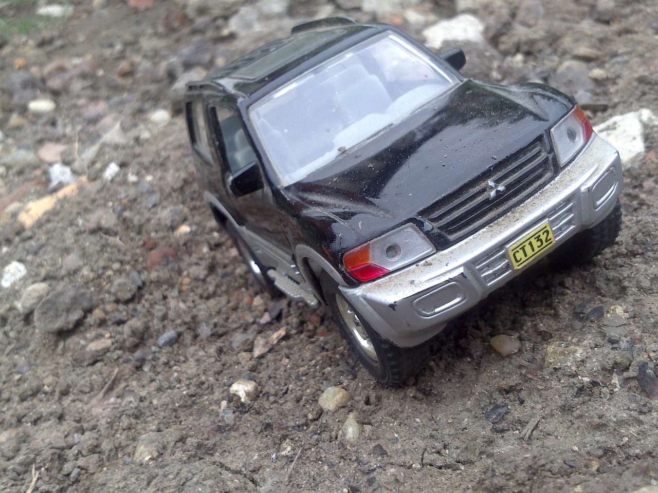 打開(kāi)游戲的車(chē)門(mén)，免費(fèi)下載的小汽車(chē)游戲