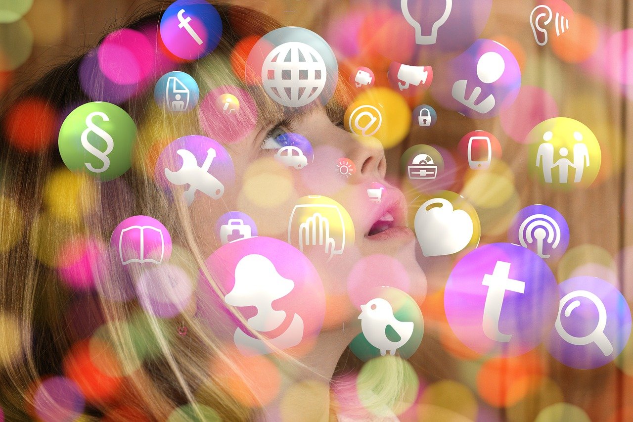 芭比化妝游戲，一款讓女生們愛上化妝的全新APP