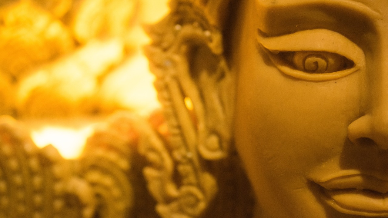 神曲網(wǎng)頁(yè)游戲_神曲網(wǎng)頁(yè)游戲還在哪個(gè)地方賣號(hào)