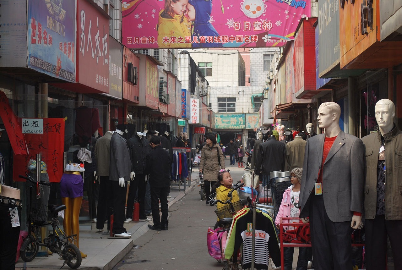 夢(mèng)中的購(gòu)物之旅，一次逛街買(mǎi)衣服的奇妙體驗(yàn)