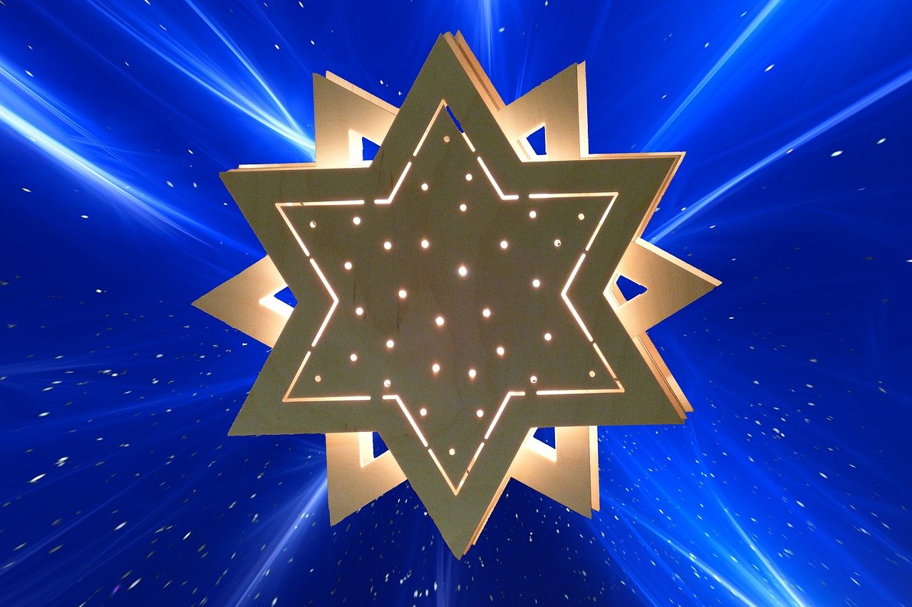 在黑夜的宇宙中，明月照亮了我們前行的道路——談SEO和明月相關(guān)的內(nèi)容