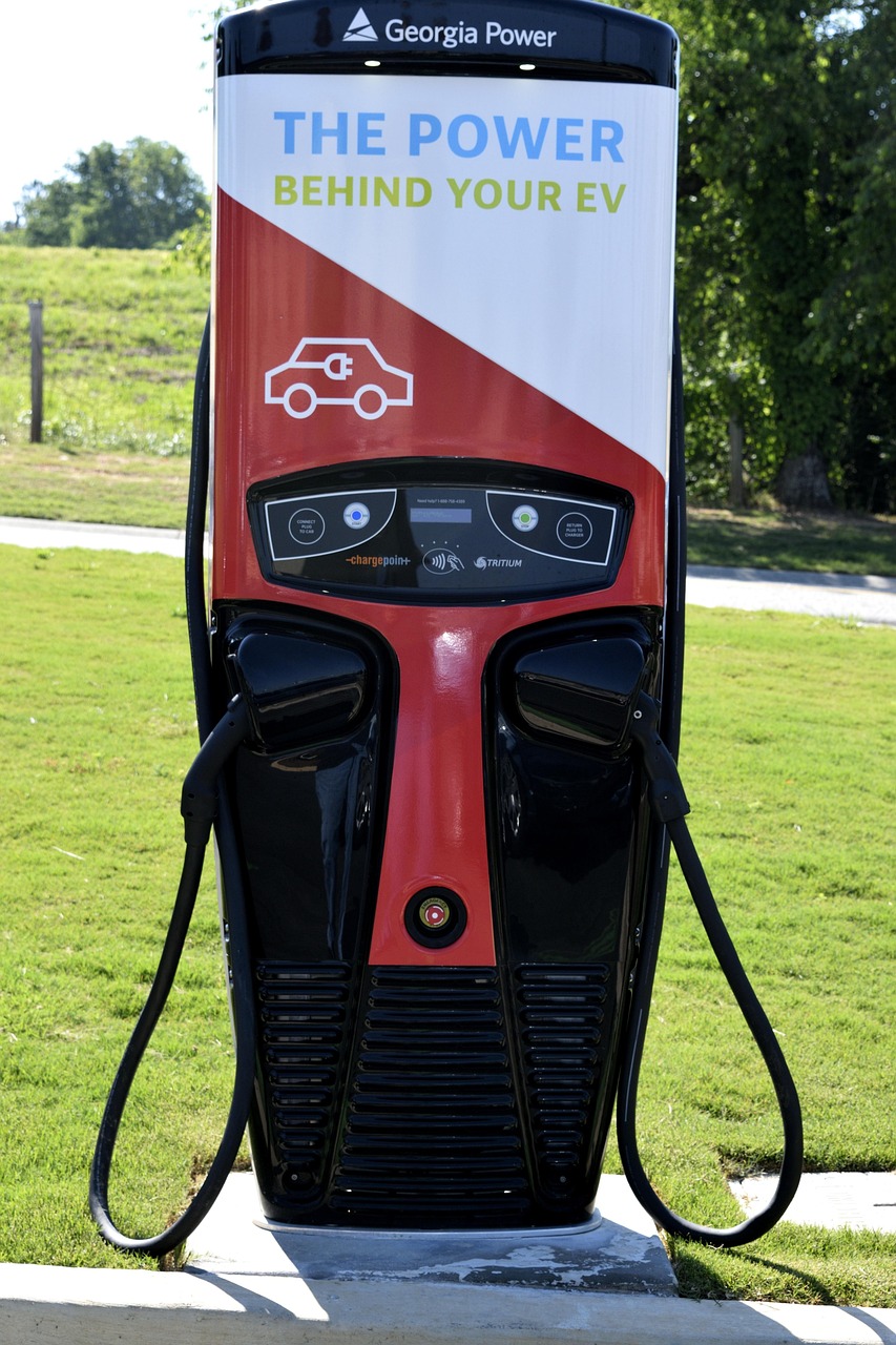 美國(guó)電動(dòng)汽車(chē)充電荒漠不復(fù)存在 充電樁共享空前熱絡(luò)