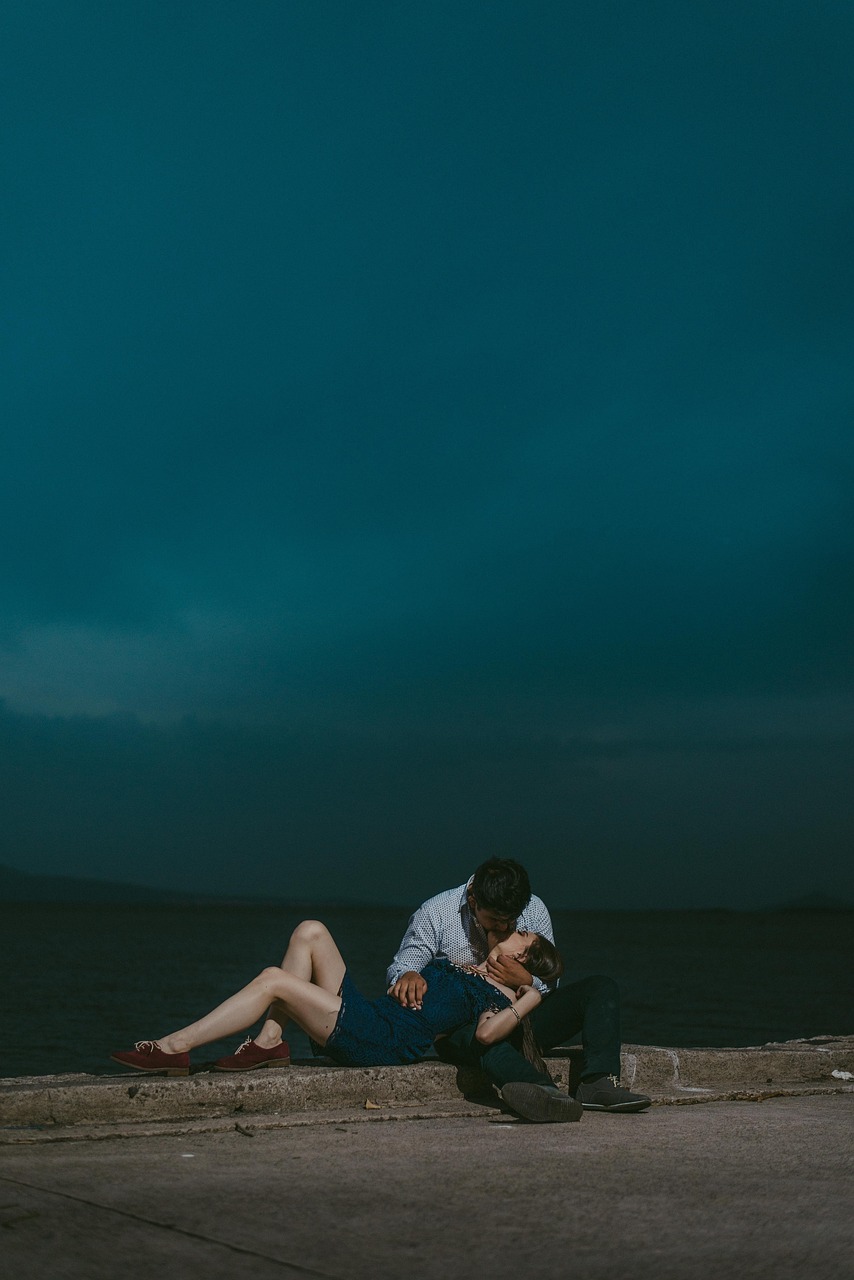 男人夢(mèng)中驚現(xiàn)，出軌的隱秘心理探索