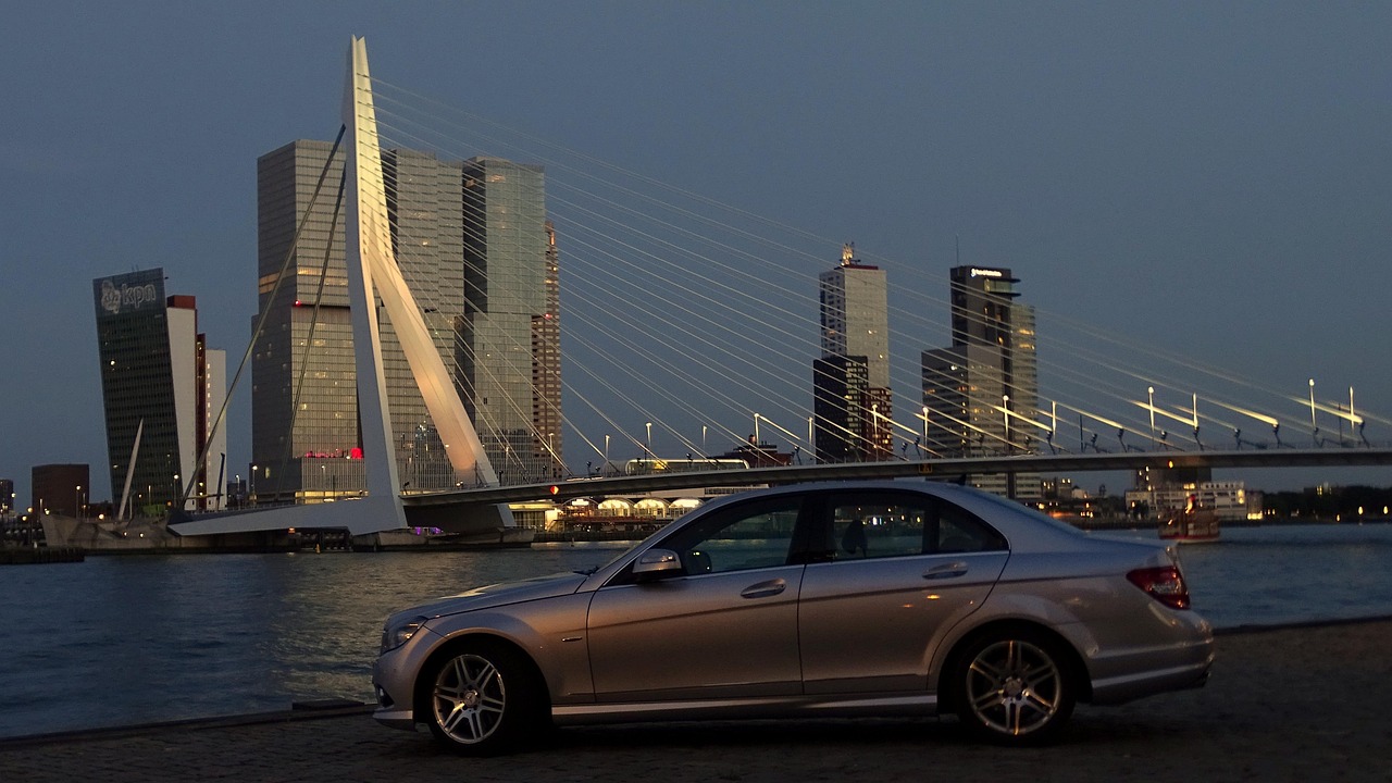 俠盜飛車4注冊攻略，輕松上手，暢游城市！