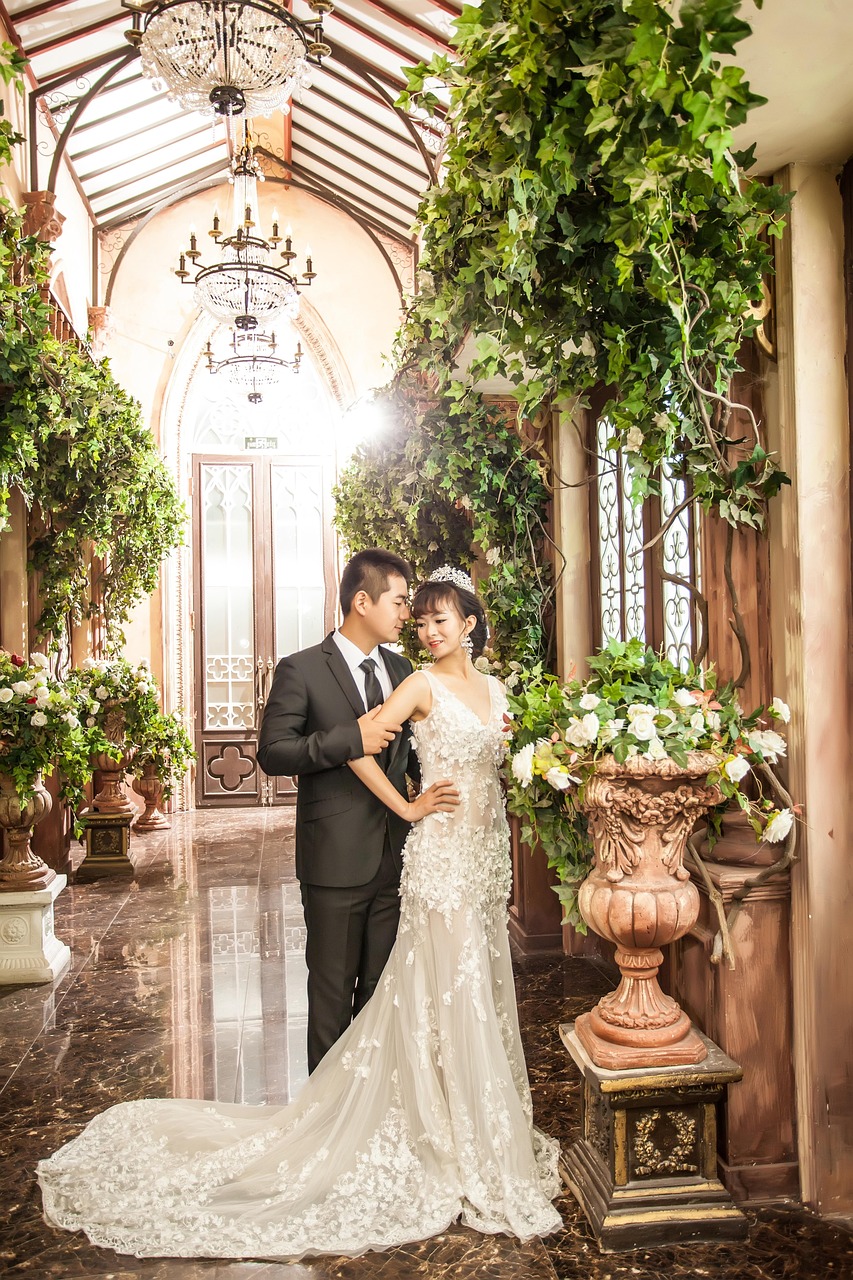 注冊結婚穿什么最合適？婚禮當天搭配指南