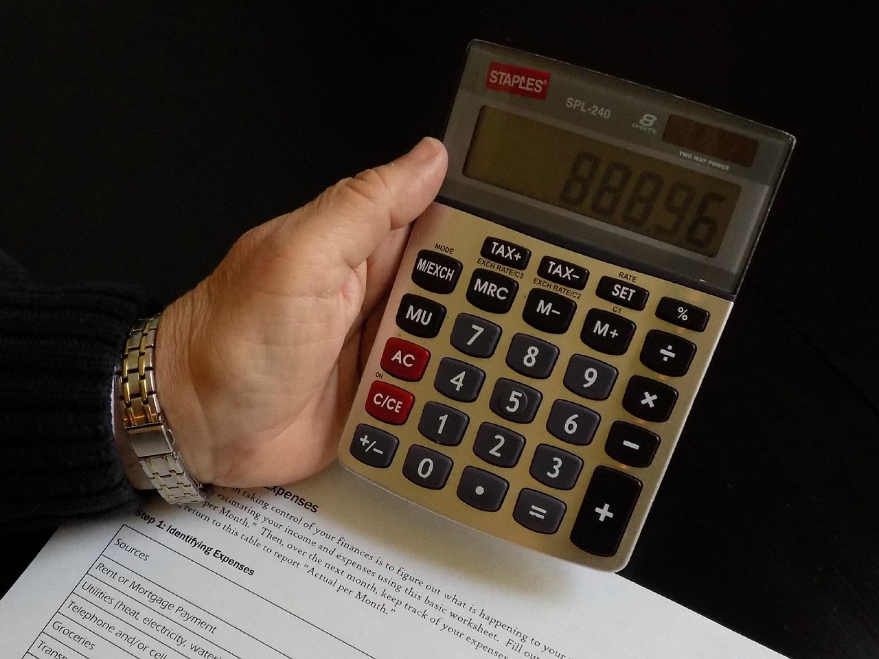 揭秘企業(yè)注冊(cè)資金計(jì)算方法，關(guān)鍵步驟與注意事項(xiàng)