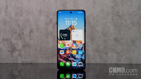 出片還不就是小事！OPPO Find X8系列抬手就出片