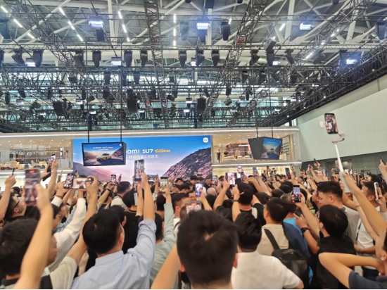 直擊廣州車展：雷軍的車“很亮眼”，但余承東的車“更神秘” | 次世代車研所