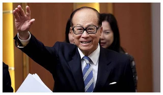 李嘉誠(chéng)再開金口：未來十年，中國(guó)近50%的家庭，將面臨6大危機(jī)，早知道早準(zhǔn)備！