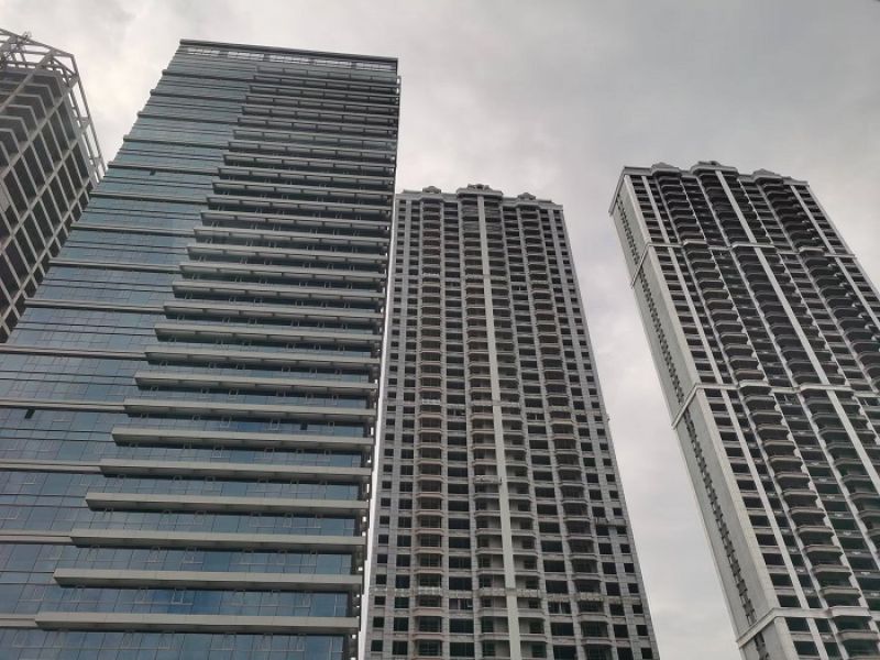 土拍現(xiàn)高溢價(jià)，新房成交量再破萬套，四代住宅殺瘋了，武漢樓市全方位復(fù)蘇？