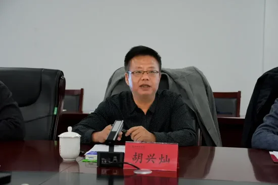 攜手打造政校企科技創(chuàng)新平臺！貴州理工學院與六盤水市政府簽署合作協(xié)議