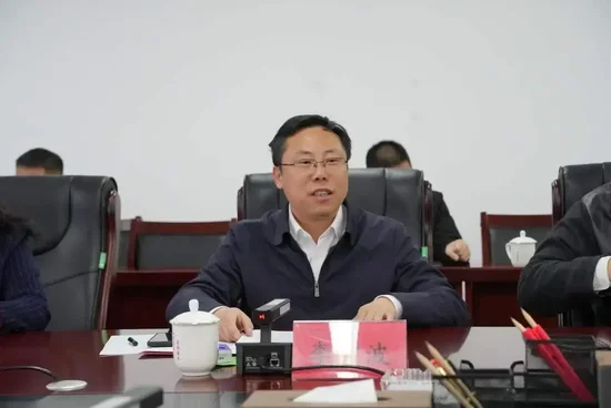 攜手打造政校企科技創(chuàng)新平臺！貴州理工學院與六盤水市政府簽署合作協(xié)議