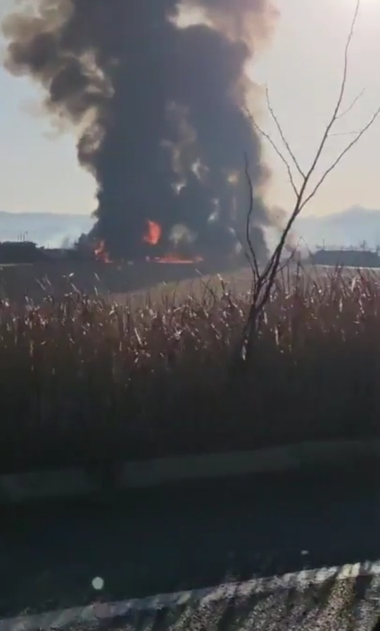 韓國(guó)客機(jī)撞墻起火事故已致28人死亡 客機(jī)疑似撞鳥 起落架未放下